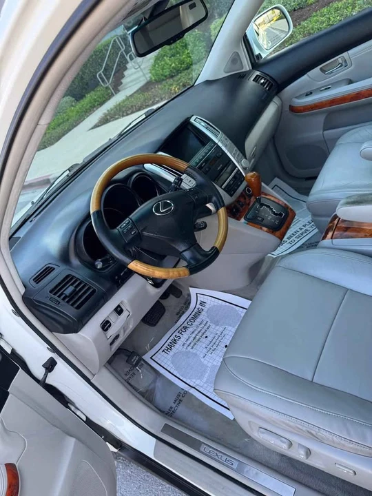 2007 Lexus RX 2nd Gen - Image 9 of 16