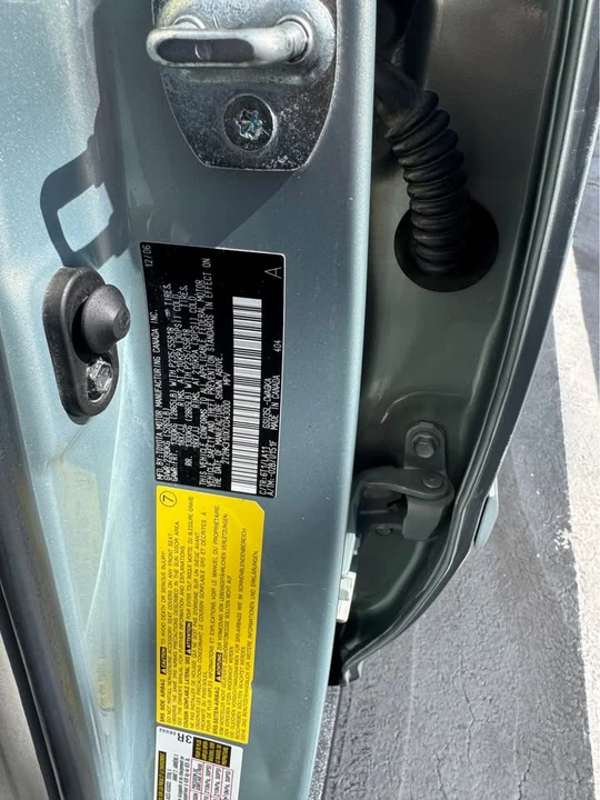 2007 Lexus RX 2nd Gen - Image 6 of 15