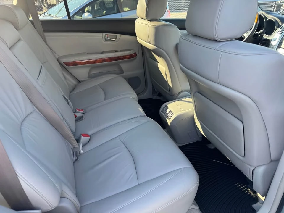 2007 Lexus RX 2nd Gen - Image 9 of 15