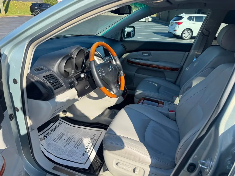 2007 Lexus RX 2nd Gen - Image 13 of 15