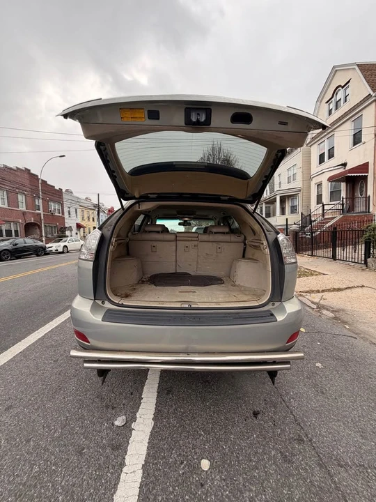 2007 Lexus RX 2nd Gen - Image 7 of 19