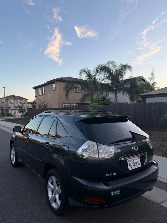 2007 Lexus RX 2nd Gen - Image 4 of 16