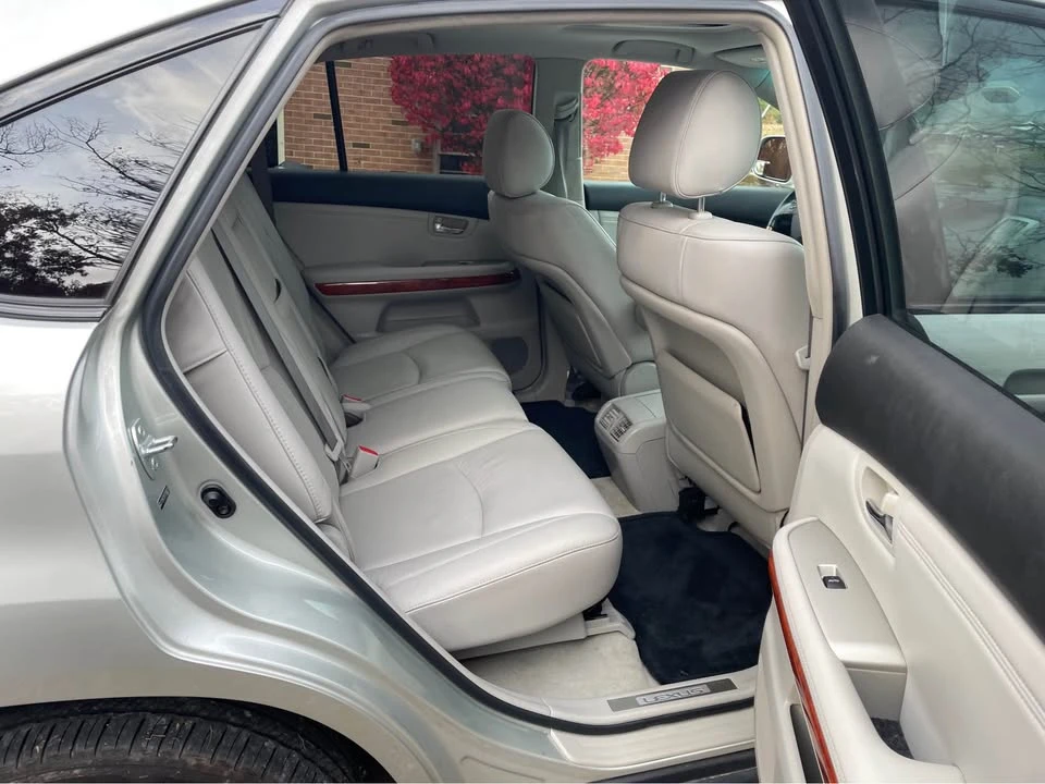 2007 Lexus RX 2nd Gen - Image 10 of 11