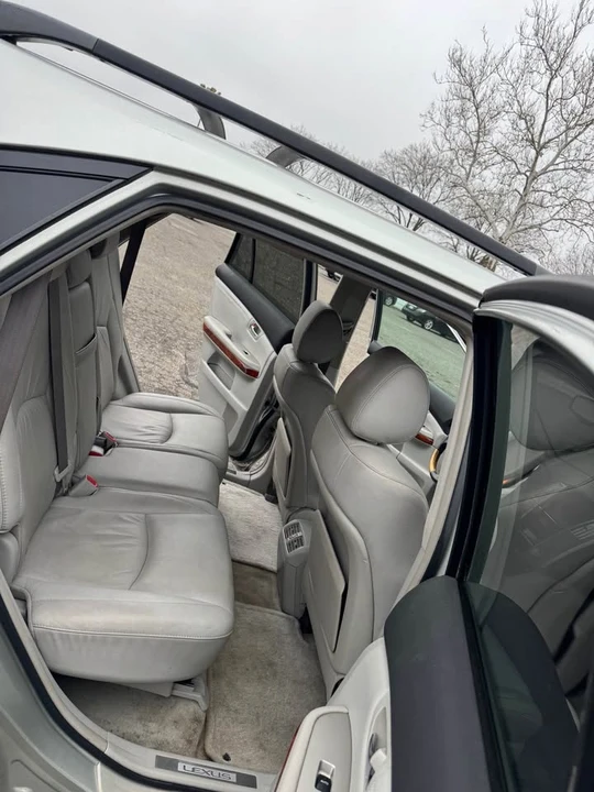 2007 Lexus RX 2nd Gen - Image 11 of 20