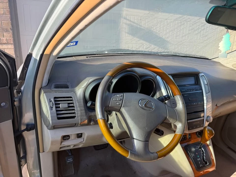 2007 Lexus RX 2nd Gen - Image 13 of 14