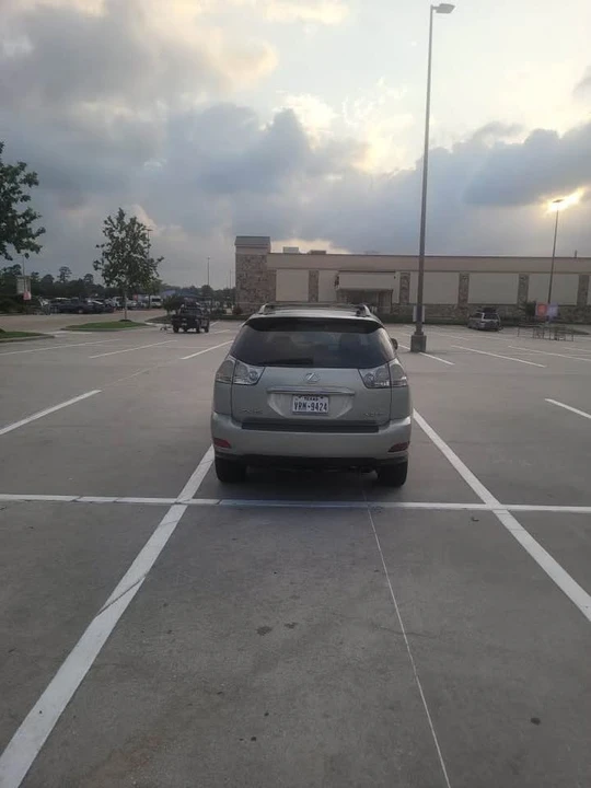 2007 Lexus RX 2nd Gen - Image 4 of 8