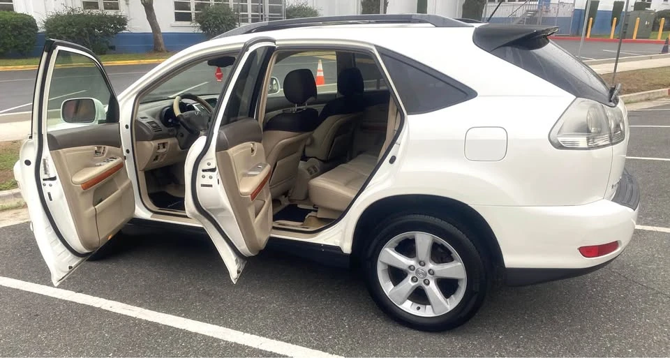2007 Lexus RX 2nd Gen - Image 6 of 13