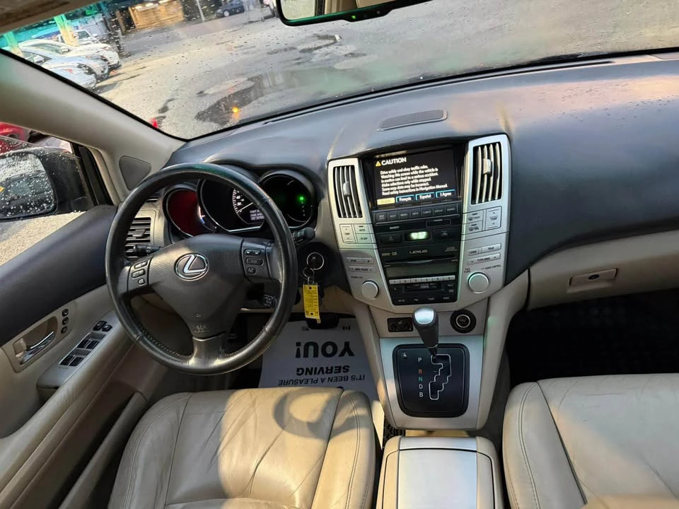 2007 Lexus RX 2nd Gen - Image 14 of 18