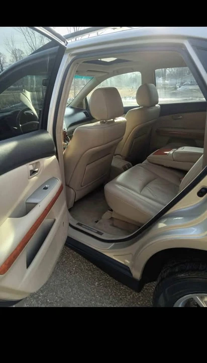2007 Lexus RX 2nd Gen - Image 4 of 6