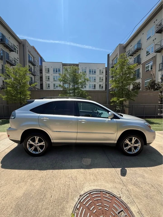 2007 Lexus RX 2nd Gen - Image 2 of 13