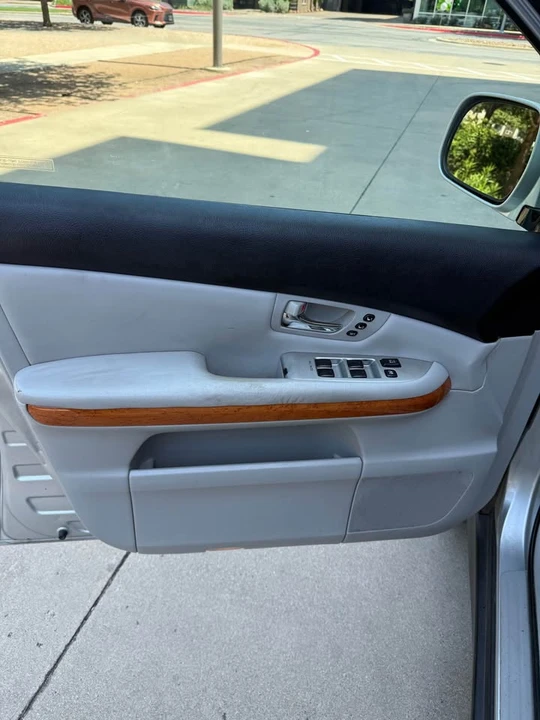 2007 Lexus RX 2nd Gen - Image 11 of 13
