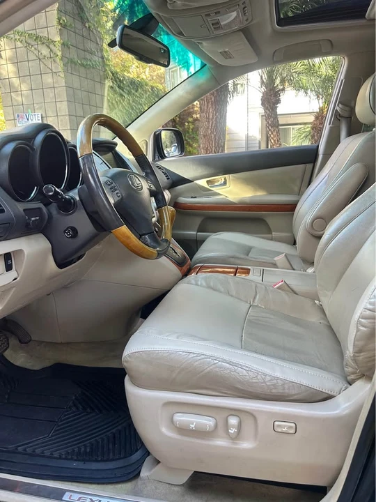 2007 Lexus RX 2nd Gen - Image 8 of 13