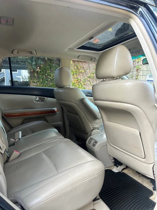 2007 Lexus RX 2nd Gen - Image 11 of 13