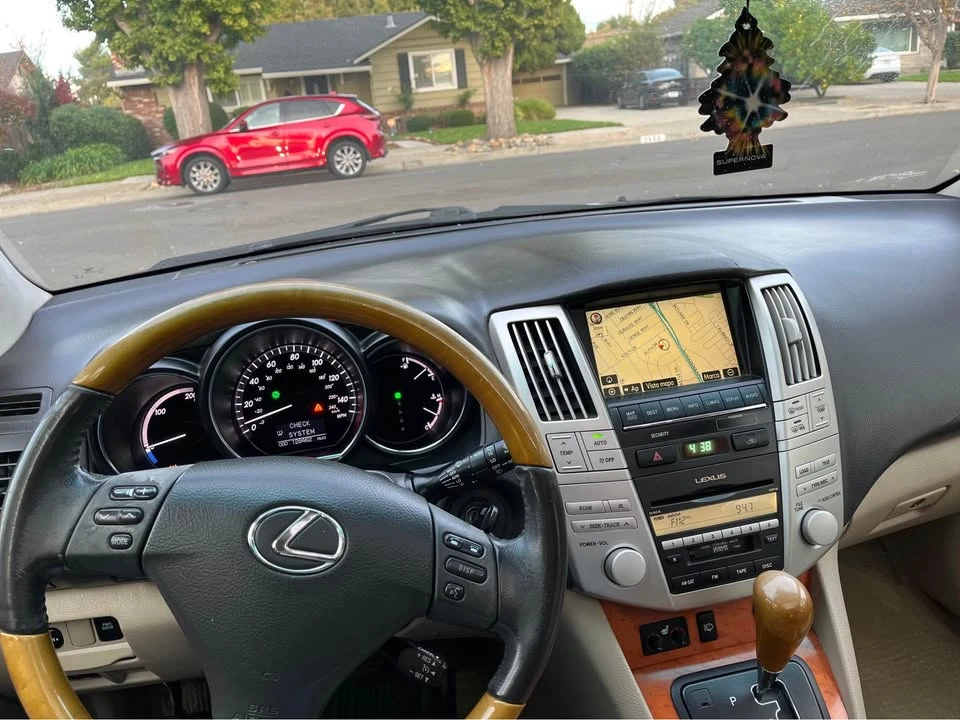 2007 Lexus RX 2nd Gen - Image 12 of 18