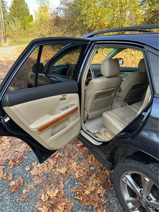 2007 Lexus RX 2nd Gen - Image 12 of 16