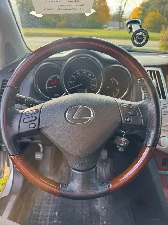 2007 Lexus RX 2nd Gen - Image 6 of 10