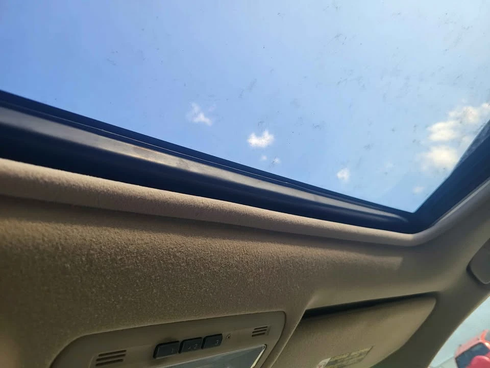 2007 Lexus RX 2nd Gen - Image 14 of 19