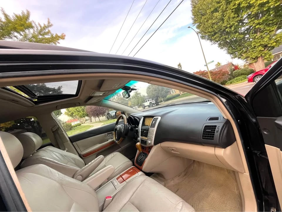 2007 Lexus RX 2nd Gen - Image 15 of 18
