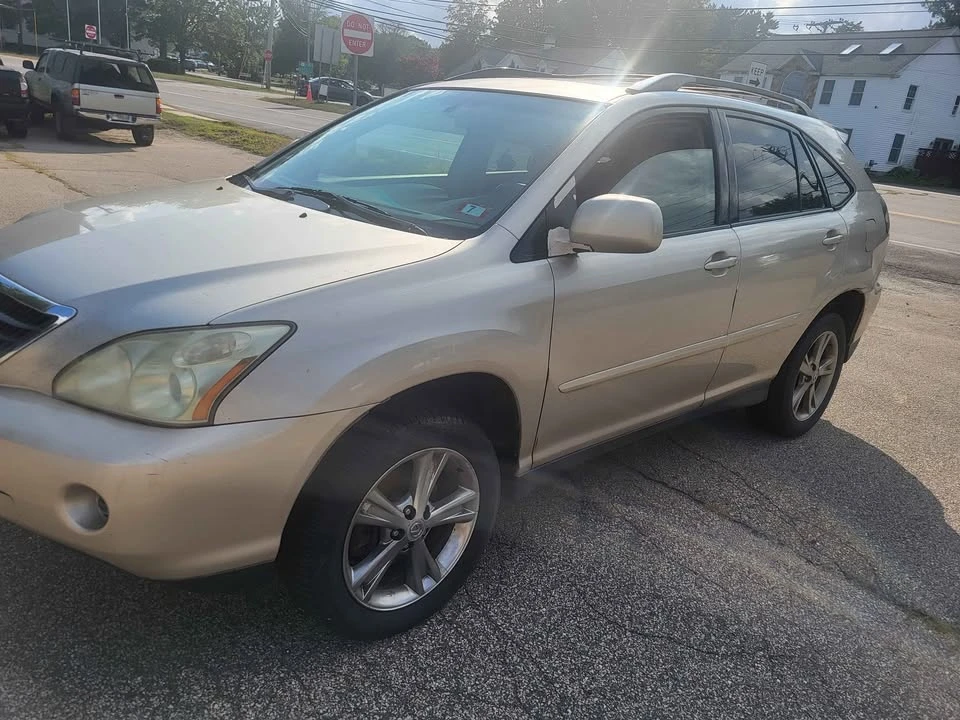 2007 Lexus RX 2nd Gen - Image 2 of 19