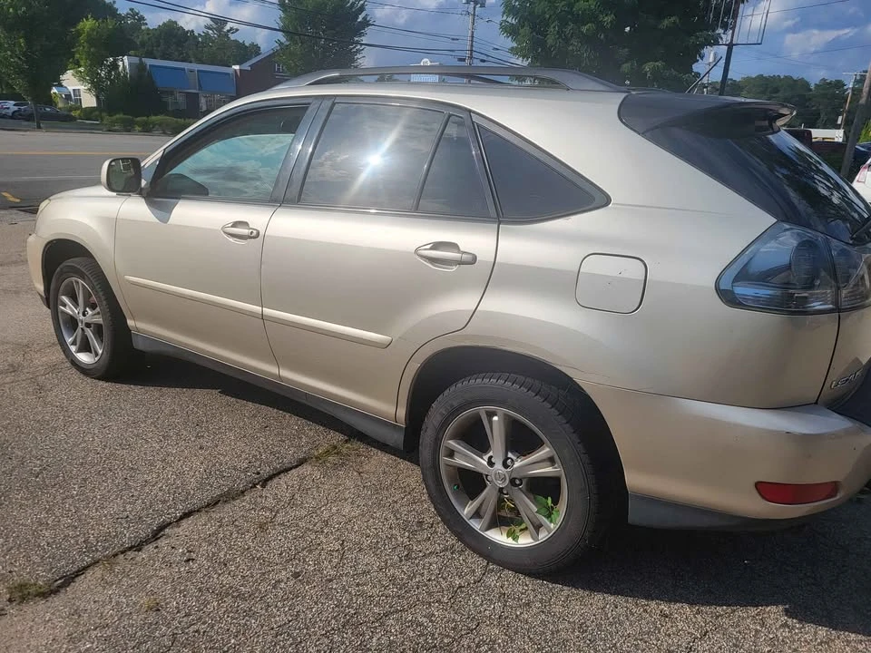 2007 Lexus RX 2nd Gen - Image 5 of 19