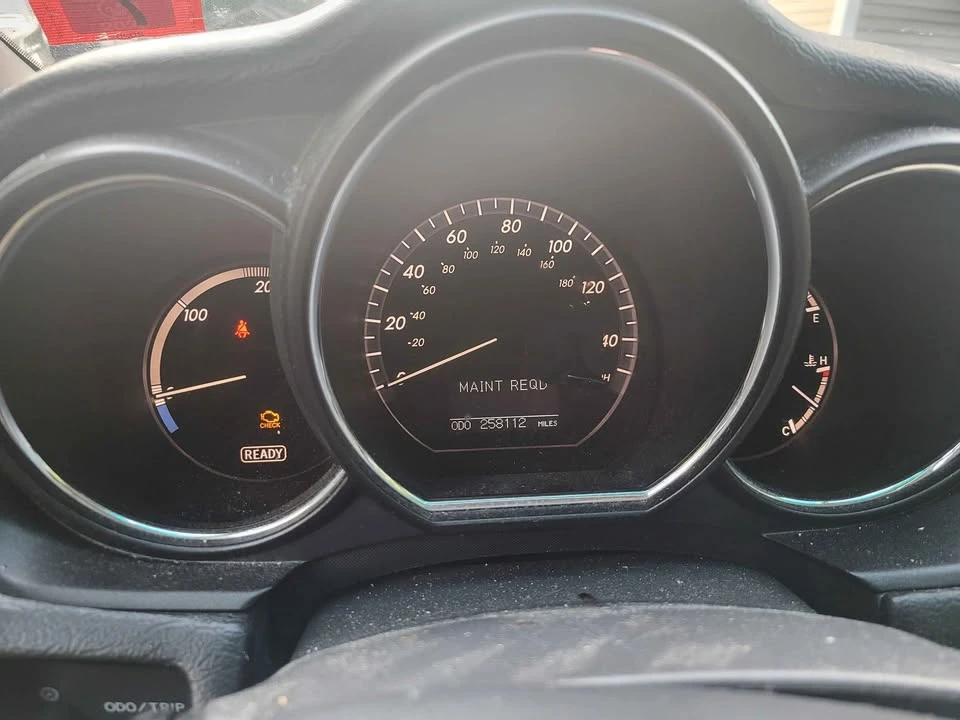 2007 Lexus RX 2nd Gen - Image 16 of 19