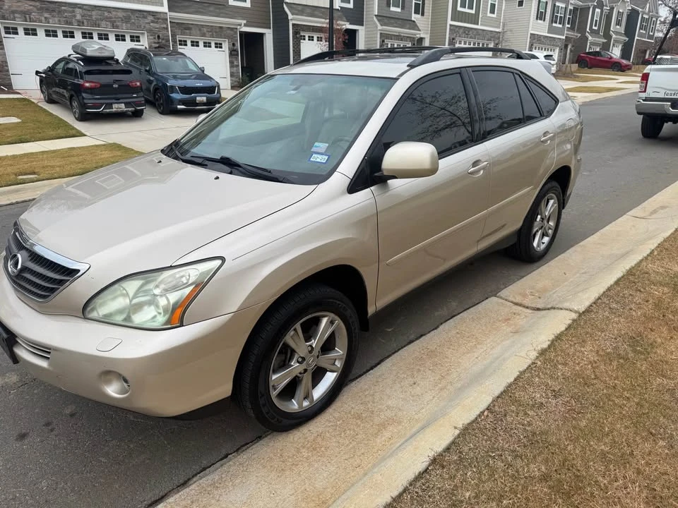 2007 Lexus RX 2nd Gen - Image 2 of 12