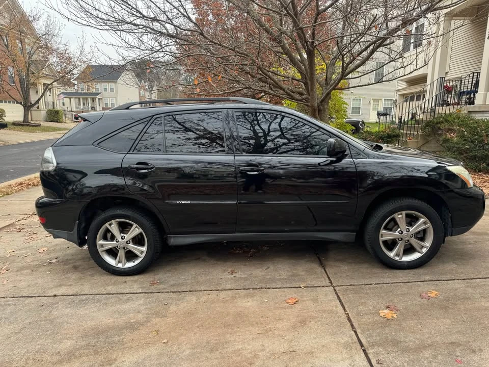 2007 Lexus RX 2nd Gen - Image 2 of 15