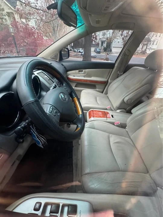 2007 Lexus RX 2nd Gen - Image 9 of 15