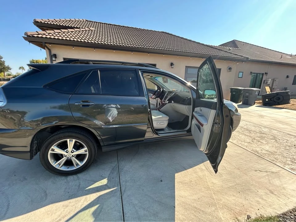 2007 Lexus RX 2nd Gen - Image 2 of 3