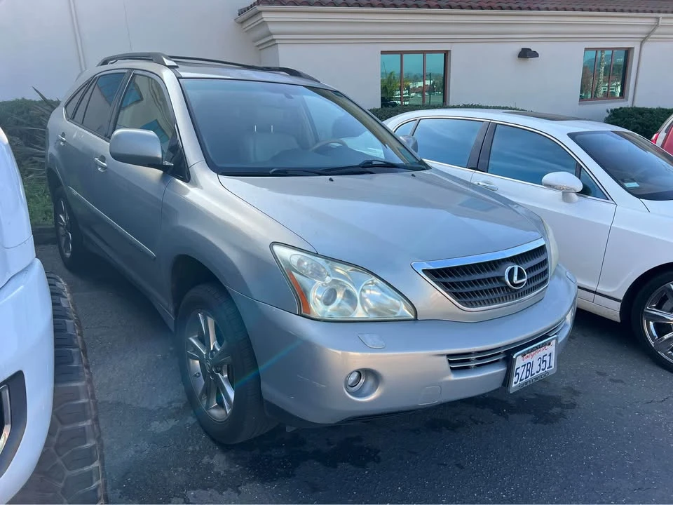 2007 Lexus RX 2nd Gen - Image 2 of 10