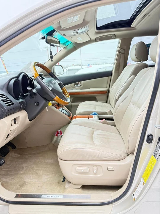 2007 Lexus RX 2nd Gen - Image 10 of 15
