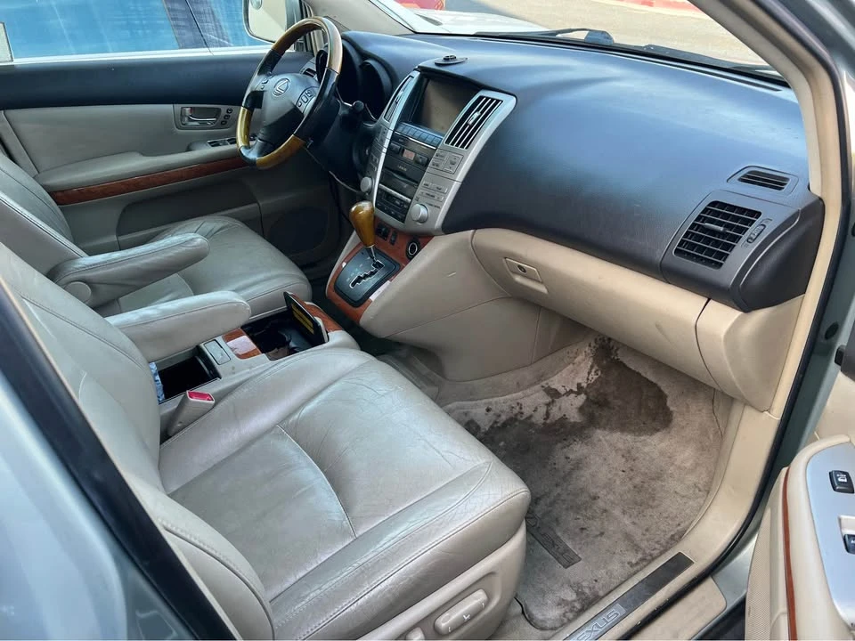2007 Lexus RX 2nd Gen - Image 6 of 10