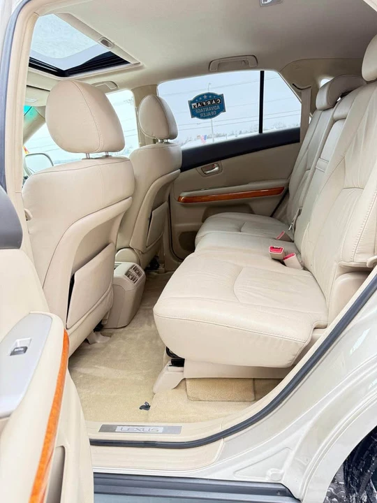 2007 Lexus RX 2nd Gen - Image 11 of 15