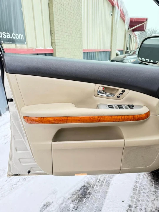 2007 Lexus RX 2nd Gen - Image 12 of 15