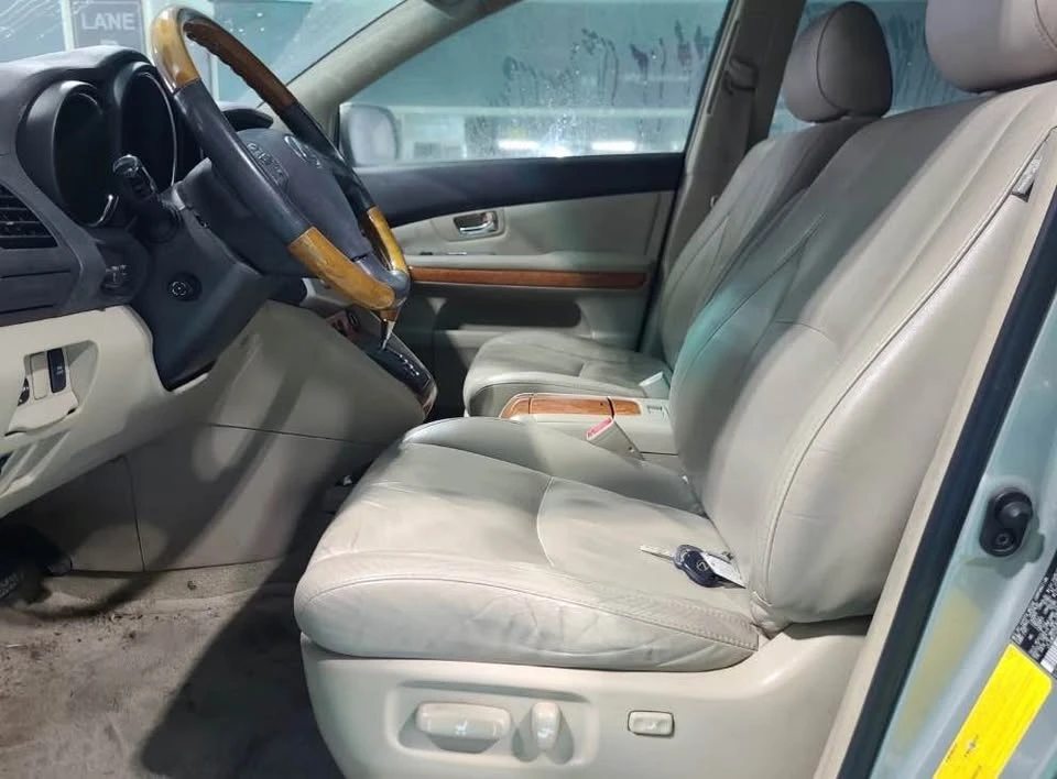 2007 Lexus RX 2nd Gen - Image 6 of 12