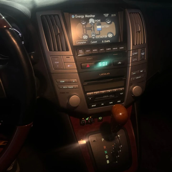 2007 Lexus RX 2nd Gen - Image 12 of 20