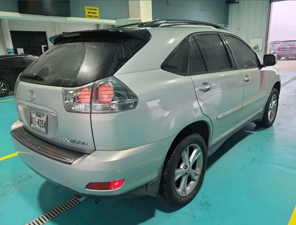 2007 Lexus RX 2nd Gen - Image 2 of 12