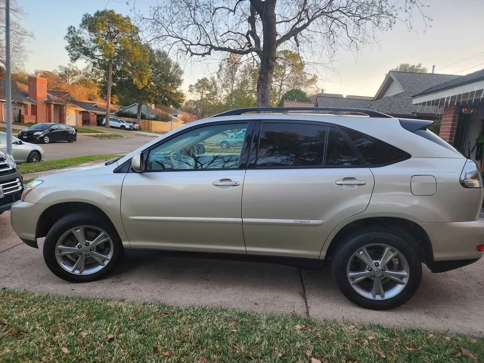 2007 Lexus RX 2nd Gen - Image 4 of 16