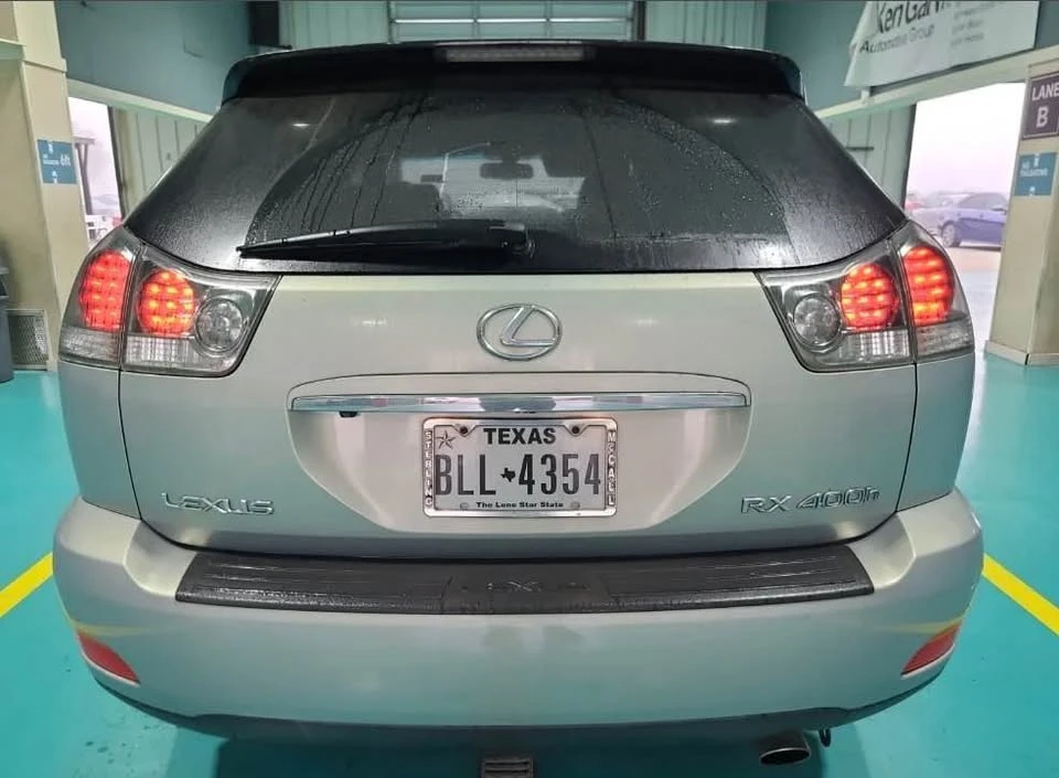 2007 Lexus RX 2nd Gen - Image 3 of 12