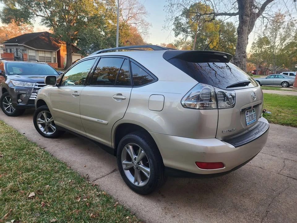 2007 Lexus RX 2nd Gen - Image 3 of 16