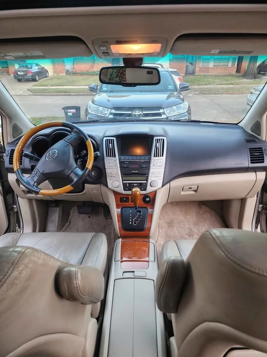 2007 Lexus RX 2nd Gen - Image 8 of 16