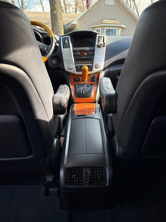 2007 Lexus RX 2nd Gen - Image 9 of 14