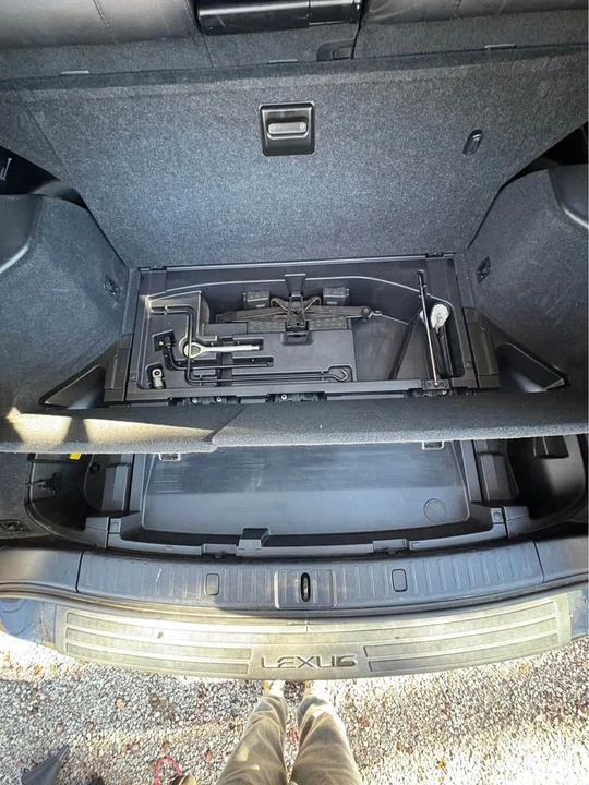 2007 Lexus RX 2nd Gen - Image 12 of 14