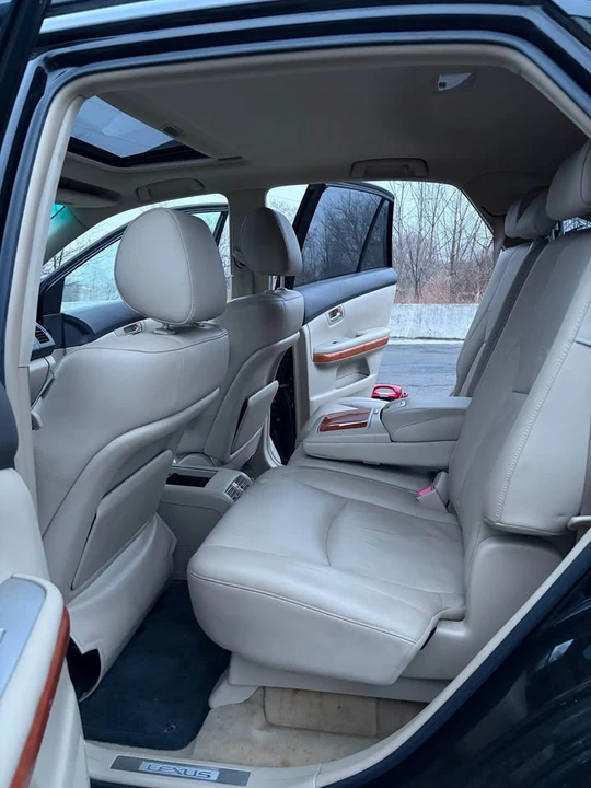2007 Lexus RX 2nd Gen - Image 13 of 16