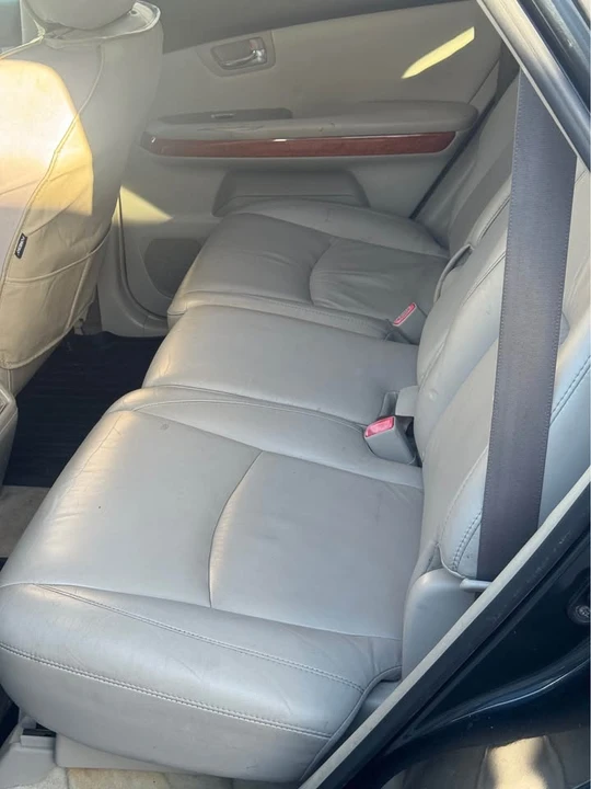 2007 Lexus RX 2nd Gen - Image 11 of 13