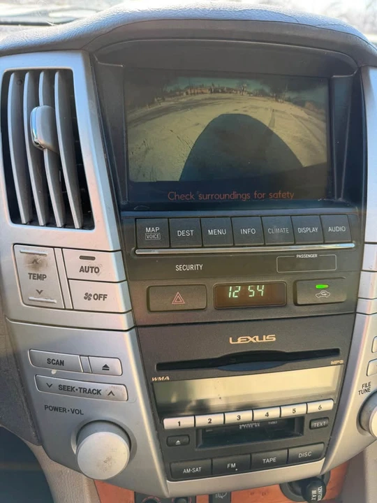 2007 Lexus RX 2nd Gen - Image 10 of 16