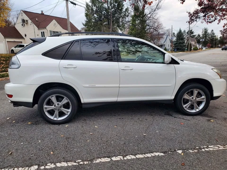 2007 Lexus RX 2nd Gen - Image 2 of 10