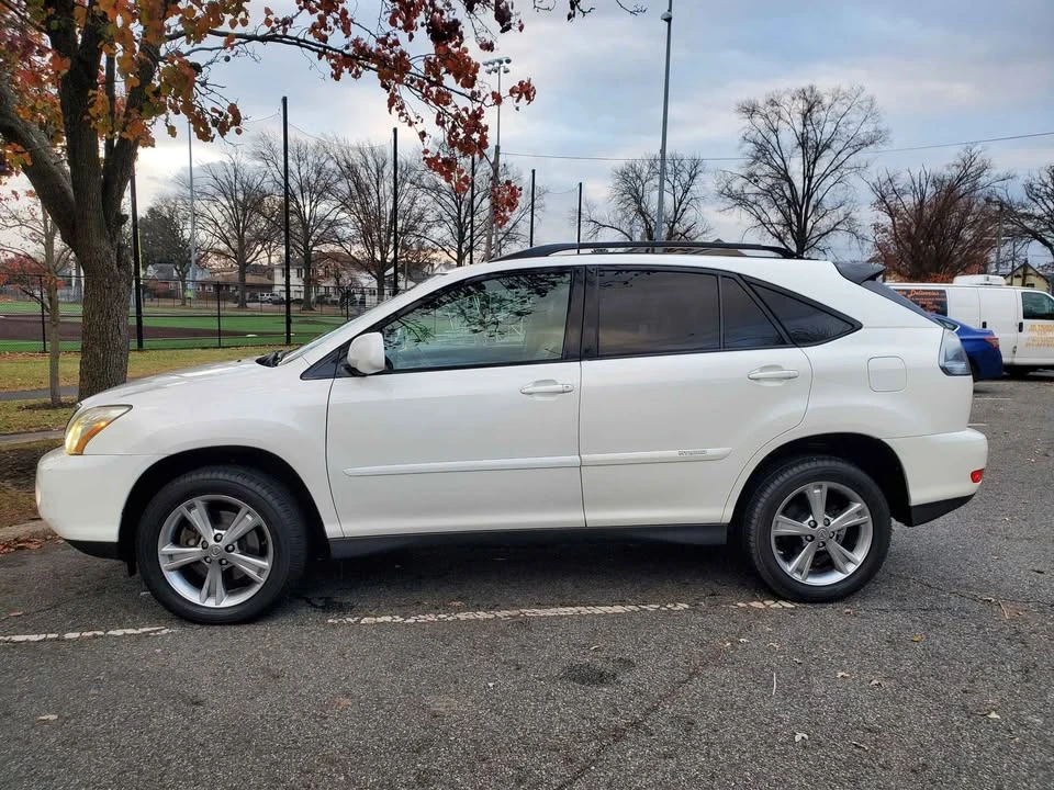 2007 Lexus RX 2nd Gen - Image 3 of 10
