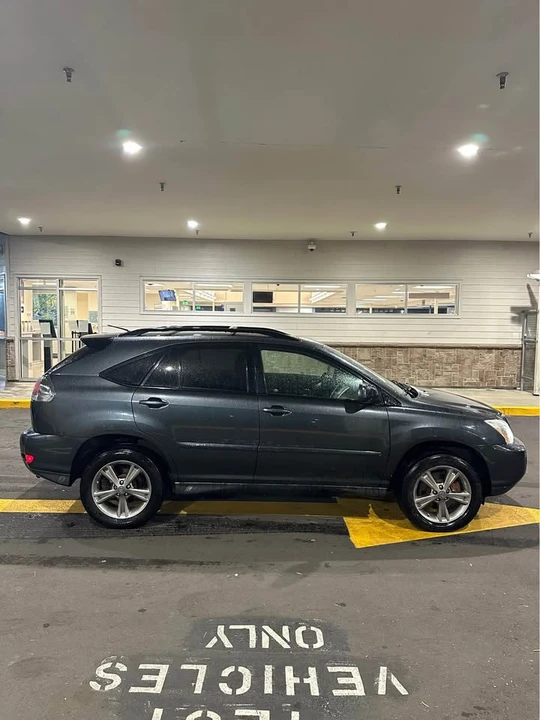 2007 Lexus RX 2nd Gen - Image 3 of 8