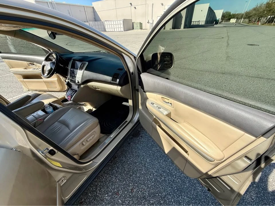2007 Lexus RX 2nd Gen - Image 9 of 20